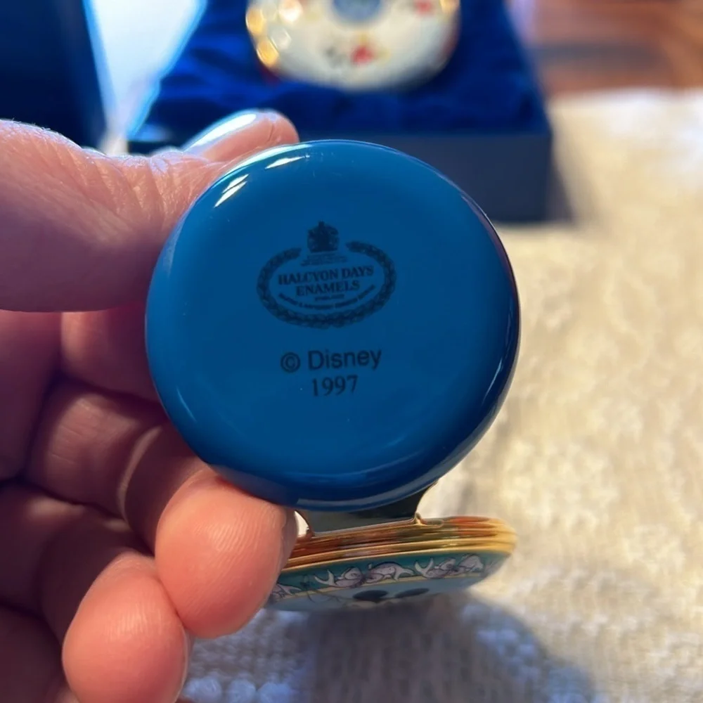 Halcyon Mickey Classic Enamels Bundle - Picture 12 of 15